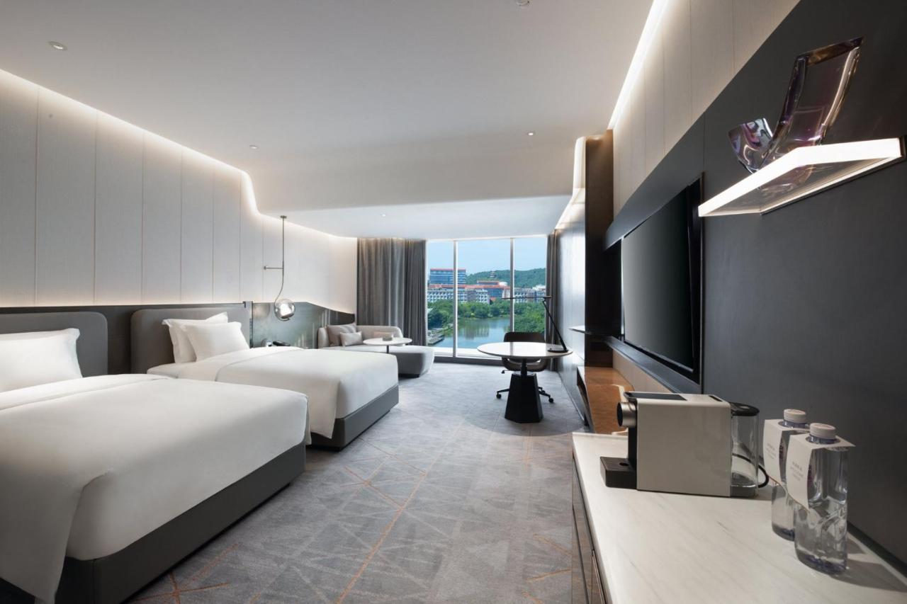 Crowne Plaza Wuhan Optics Valley By Ihg エクステリア 写真