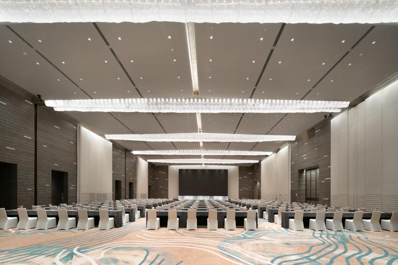 Crowne Plaza Wuhan Optics Valley By Ihg エクステリア 写真